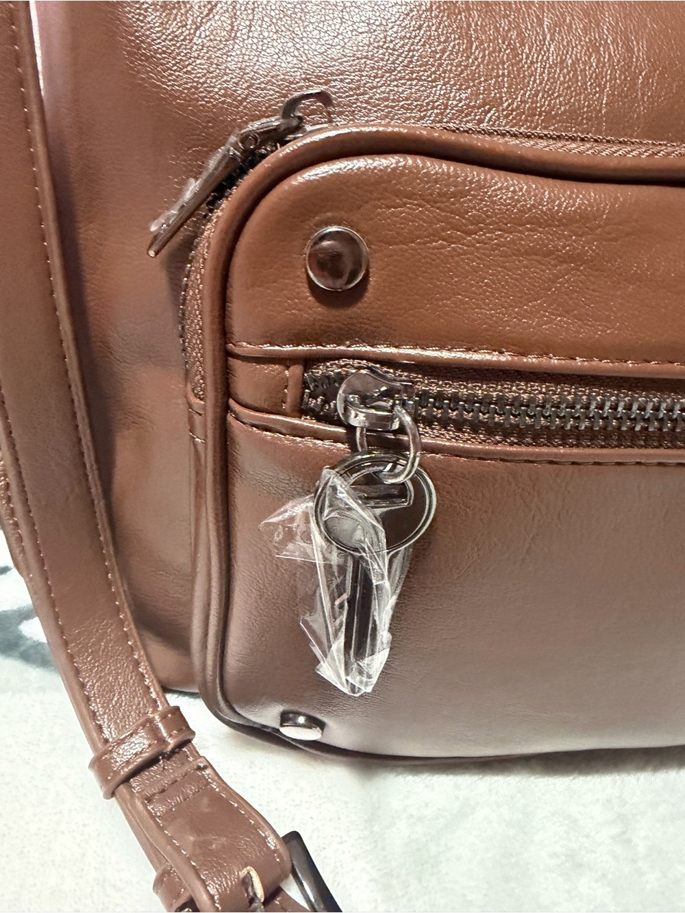 Steve Madden BKOLT Viral Chocolate Brown Leather Shoulder Satchel/Crossbody Bag - Picture 2 of 11